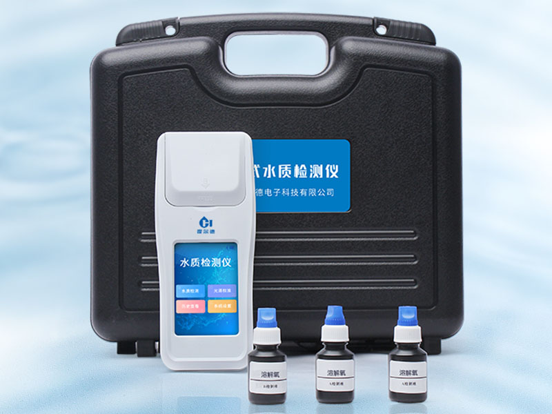 如何判斷泳池水質(zhì)的好壞